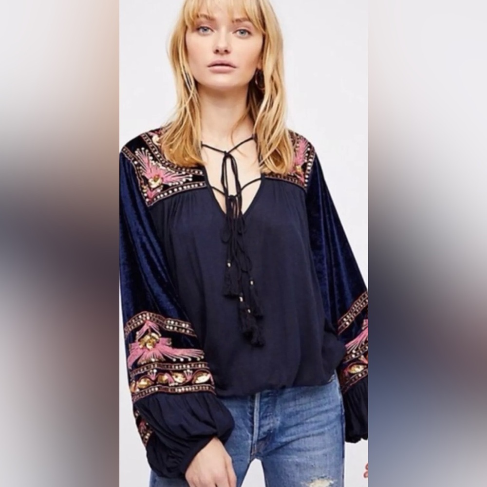 Free People Hearts Aflame Navy Blue Velvet Embrodiered‎ Embellished Top Size XS